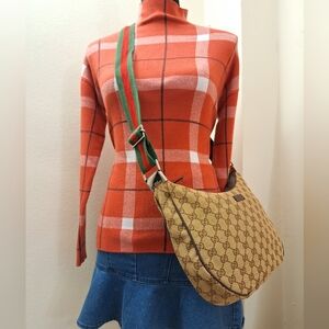 Gucc Medium Half Moon Crossbody Bag